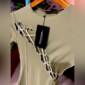 Pretty Little Things  size 6